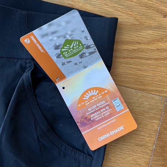 *SOLD* NWT Columbia active fit straight leg black pants - Picture 3 of 6